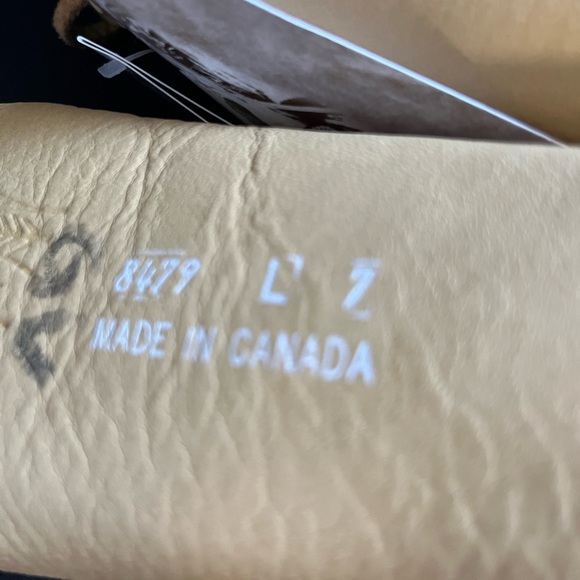 Laurentian Chief Moosehide Moccasins - Picture 7 of 8